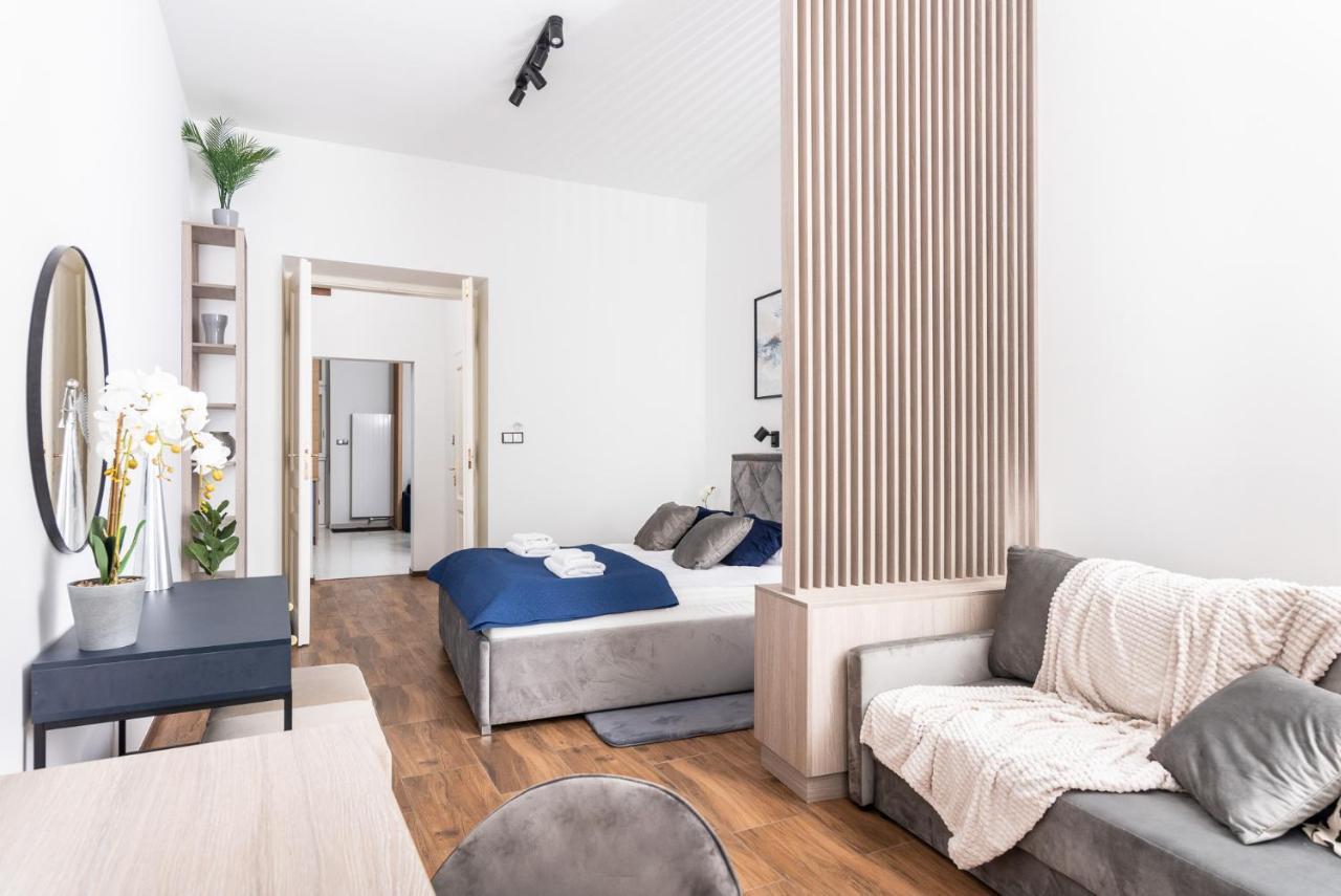 Premium Splendid Old Town Suites - By Upstairs Krakow Exterior photo